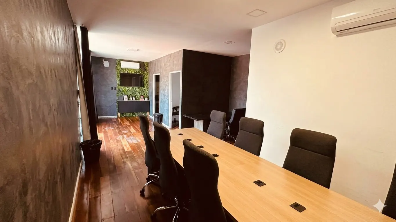 Sala Ampla - Sala 09 — coworking em Uberlândia | Espaço AMG